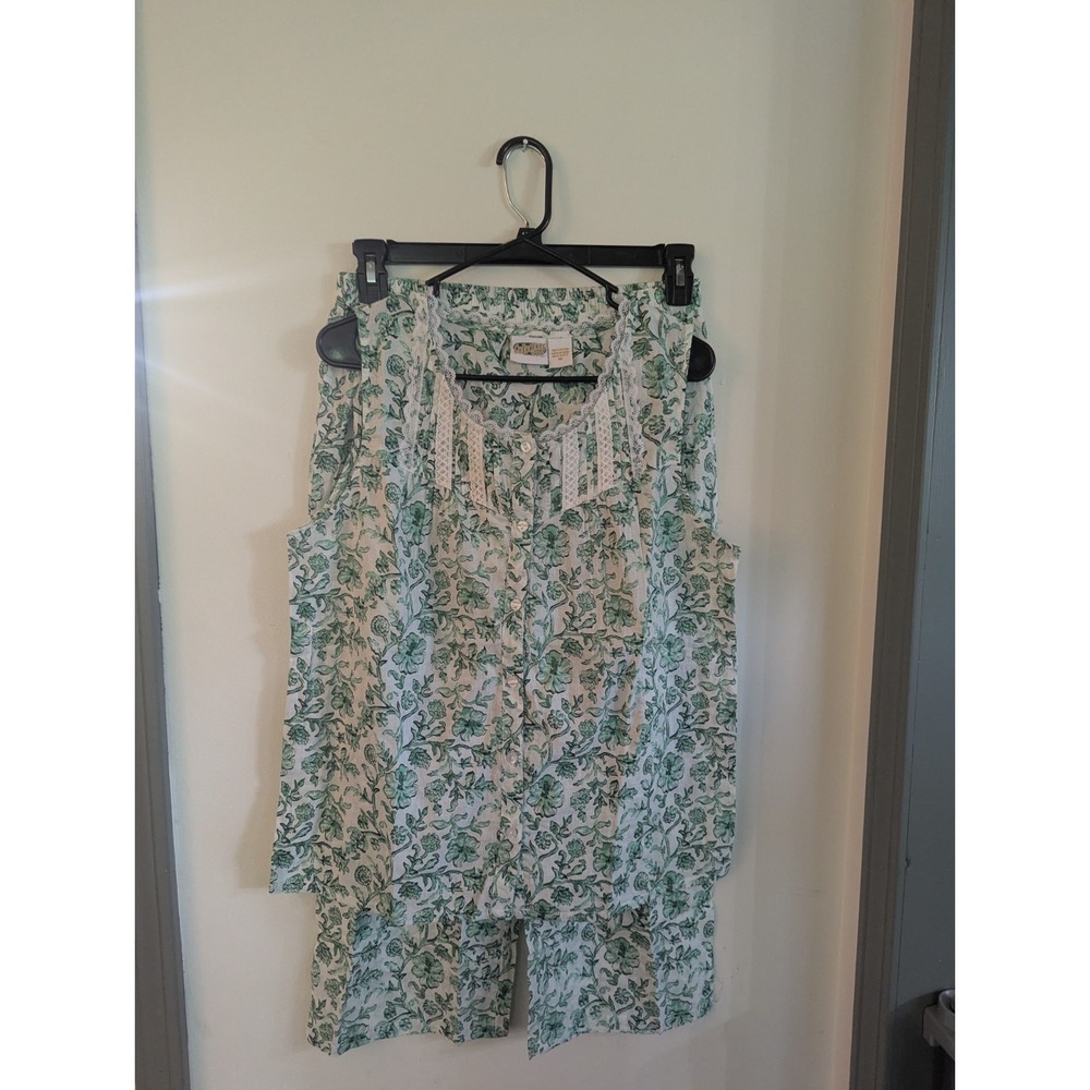 Collections Etc. Women's Mint Floral Lightweight 2 Piece 100% Cotton Capri PJ'S
